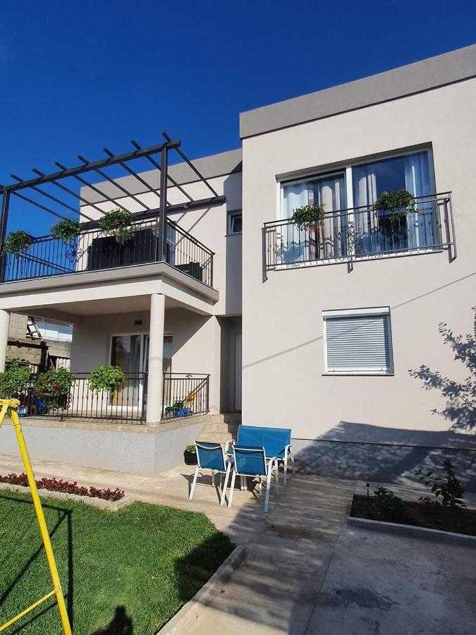 Mena Apartment