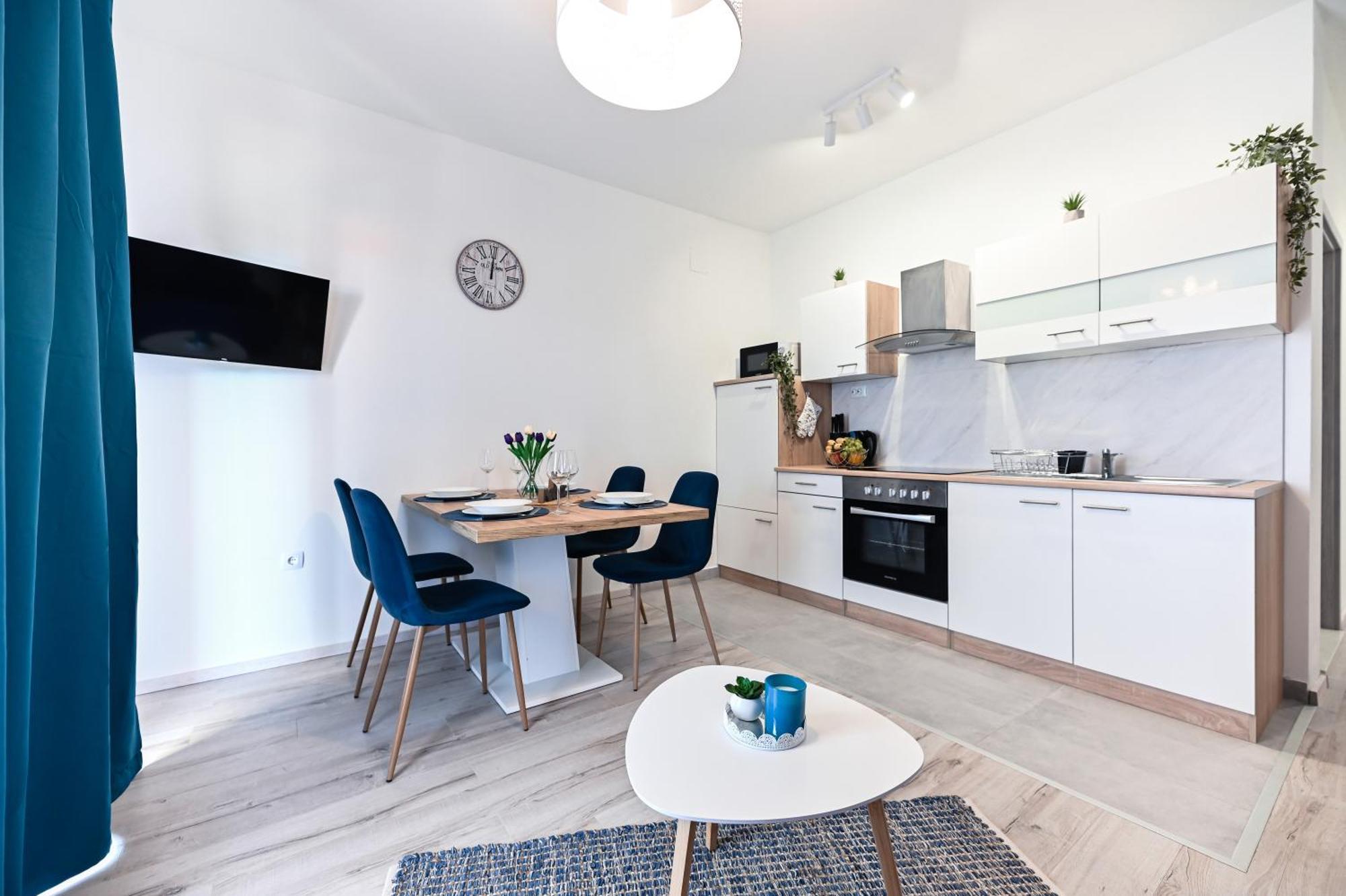 Mena Apartment Bibinje